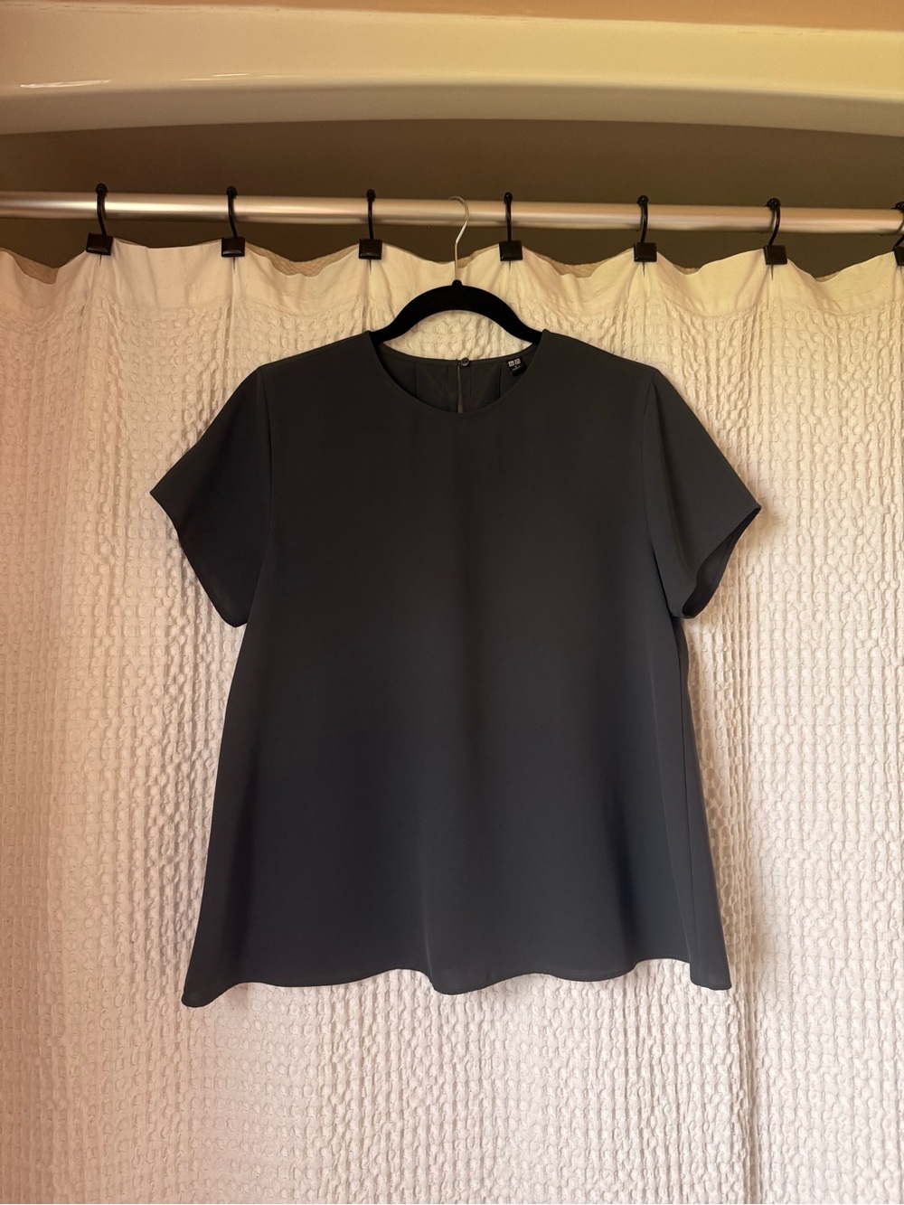 Grey Uniqlo short sleeve blouse